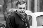 <b>Всеволод Анатольевич Чаплин (31 марта 1968 – 26 января 2020)</b>. Священник Русской православной церкви, протоиерей, кандидат богословия. Председатель Синодального отдела по взаимодействию Церкви и общества Московского патриархата, член Общественной палаты Российской Федерации
