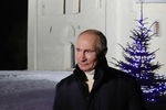 Президент России Владимир Путин дает интервью после посещения Рождественского богослужения в церкви Николы на Липне, 7 января 2021 года