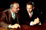 <b>«Неприкасаемые» (1987)</b>
<br><br>
«Неприкасаемые», справедливости ради, не проходят проверку временем: в 2025 году фильм о гангстерах, где серьезная драма сменяется комичными экшн-сценами c фоновыми звуками выстрелов из диснеевских мультиков, смотрится немного смешно.