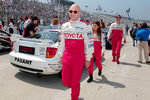 Патрик Стюарт на гонках Toyota Grand Prix в Калифорнии, 2002 год