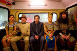 <b>«Ночь в музее» (2006)</b>
<br><br>
Одна из последних популярных ролей Уильямса связана с франшизой о смотрителе музея в исполнении Бена Стиллера и его оживающих по ночам экспонатах. В семейной комедии Уильямс исполнил роль Теодора Рузвельта (точнее — его музейной вариации).