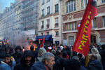 Во время протестов в Париже после стрельбы в районе курдского центра, 23 декабря 2022 года