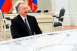 Президент Азербайджана Ильхам Алиев во время трехсторонних переговоров по поводу ситуации в Нагорном Карабахе, 11 января 2021 года