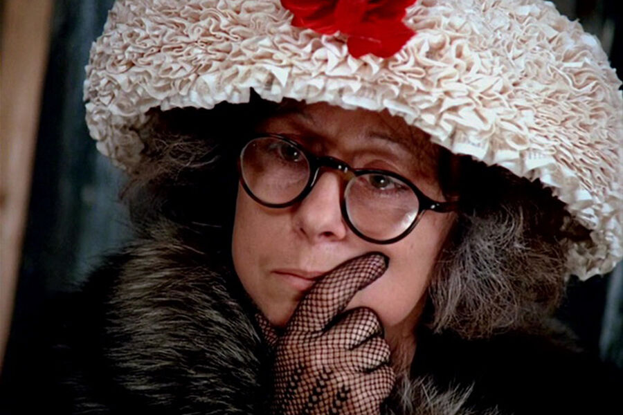 Лия Ахеджакова в&nbsp;фильме &laquo;Небеса обетованные&raquo;, 1990&nbsp;год