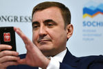 Губернатор Тульской области Алексей Дюмин