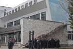 На территории шахты «Распадская», где произошли взрывы, 9 мая 2010 года