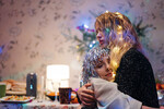 <b>4-е место. «Настя, соберись!» (2021)</b>
<br><br>
Дано: достаточно наглым образом позаимствованная у голливудской «Головоломки» уникальная история и низкий бюджет. Вопрос: что из этого выйдет? Ответ: лучший российский сериал о женщинах с выдающейся ролью Любови Аксеновой, который обязателен к просмотру зрителям обоих полов.