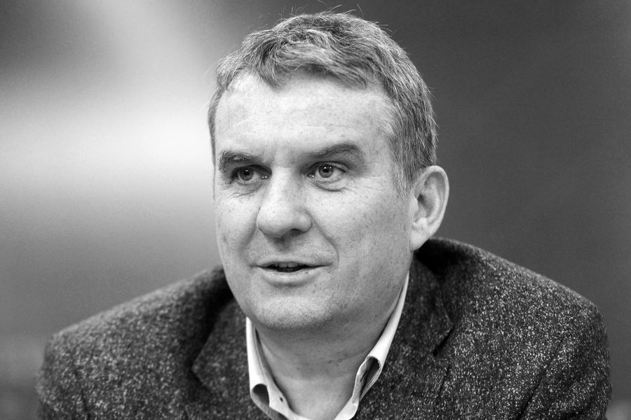 <b>Александр Мельник (11 июня 1958 &mdash; 8&nbsp;сентября 2021).</b> Российский кинорежиссер и сценарист, член гильдии кинорежиссеров России. Мельник работал на&nbsp;полярной станции в&nbsp;море Лаптевых, участвовал в&nbsp;гидрологических экспедициях в&nbsp;бассейнах Северного Ледовитого и Тихого океанов. Он также снял фильмы «Новая Земля», «Территория», «Земля Леопарда, или Феномен Человека». Погиб вместе с&nbsp;главой МЧС Евгением Зиничевым во время учений в&nbsp;Норильске
