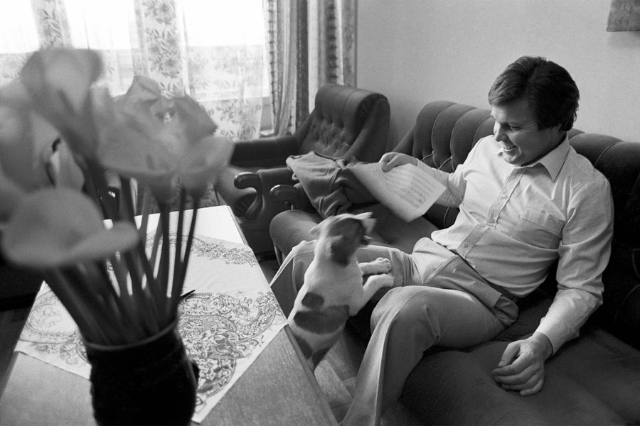 Лев Лещенко в&nbsp;домашней обстановке, 1980&nbsp;год