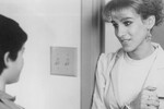<b>«Полет навигатора» (1986)</b><br><br>
На момент премьеры картины Сара Джессика Паркер имела за плечами несколько главных ролей в более-менее известных проектах — сериале «Неудачники», а также фильмах «Свободные» и «Девочки хотят повеселиться». Актриса к середине 80-х была уже достаточно известна в США, от предложений о съемках не было отбоя, и «Полет навигатора» не то чтобы стал для нее каким-то прорывом: в домашнем проекте лента Рэндала Клейзера с трудом отбила лишь затраты на производство. А вот где кинофантастика о пропавшем тинейджере и НЛО стала настоящим хитом, так это в СССР: для многих советских подростков это был первый голливудский сай-фай, который они посмотрели в кинотеатре. Сама Сара Джессика в фильме сыграла роль практикантки NASA.