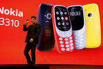 Глава Nokia-HMD Арто Нуммела на презентации Nokia 3310 в Барселоне, 26 февраля 2017 года