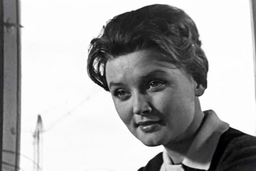 Кадр из&nbsp;фильма &laquo;Дни лётные&raquo; (1965)