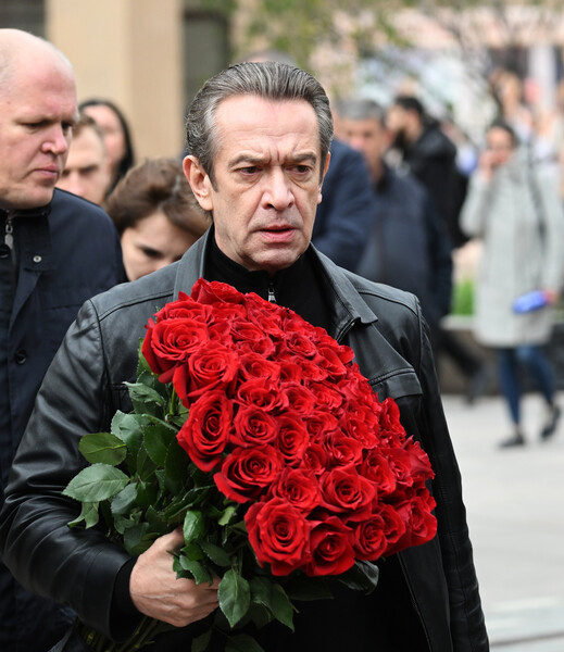 Художественный руководитель театра &laquo;Современник&raquo; и Театра Олега Табакова Владимир Машков на&nbsp;церемонии прощания с&nbsp;режиссером и телеведущим Тиграном Кеосаяном в&nbsp;армянской церкви Святого креста в&nbsp;Москве, 28&nbsp;сентября 2025&nbsp;года
