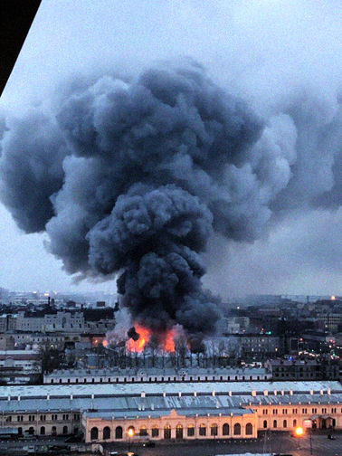 Во время пожара в&nbsp;гипермаркете &laquo;Лента&raquo; на&nbsp;Набережной Обводного канала в&nbsp;Санкт-Петербурге, 10 ноября 2018 года