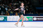 Софья Муравьева выступает в короткой программе на чемпионате России — 2022