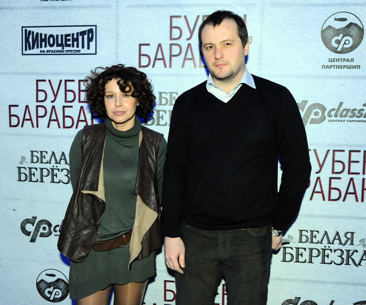 Актриса Наталья Негода и режиссер Алексей Мизгирев на&nbsp;премьере фильма &laquo;Бубен, барабан&raquo; в&nbsp;Москве, 2009&nbsp;год