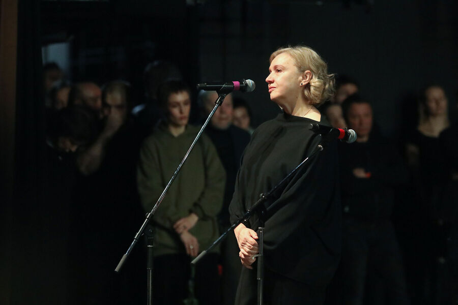 Режиссер Марина Брусникина на&nbsp;церемонии прощания с&nbsp;актрисой Евгенией Добровольской в&nbsp;МХТ имени Чехова, 14&nbsp;января 2025&nbsp;года