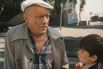 Лебедев не только служил в театре, но и играл в кино. На его счету около 50 ролей в фильмах и сериалах.
<br><br>На фото: кадр из фильма «Время свиданий» (1986)
