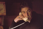 <b>«Бессонница» (2002)</b>
<br><br>
«Бессонница», ремейк одноименной ленты норвежца Эрика Шелдбьерга, заключает блестящее актерское трио — Аль Пачино, Робин Уильямс, Хилари Суэнк — в леденящие душу ландшафты Аляски, где главный герой, измотанный отсутствием сна, пытается разгадать тайну убийства несовершеннолетней.
