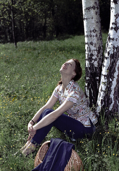 Балерина Майя Плисецкая на&nbsp;прогулке в&nbsp;лесу, 17&nbsp;октября 1946&nbsp;года