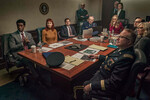 <b>«Не смотрите наверх» (2021)</b>
<br><br>
Пророческий фильм Адама Маккея (со слоганом «основан на гипотетически реальных событиях») — о том, как правители мира сего могут погубить планету и всех ее обитателей, заигравшись в большую политику. 