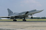 Советский сверхзвуковой ракетоносец-бомбардировщик Ту-22М3, 1991 год