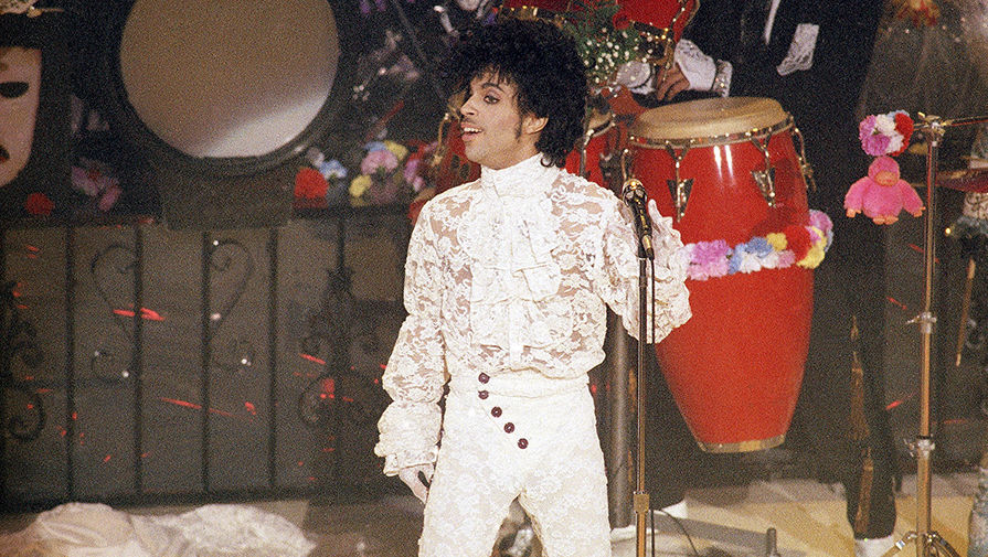 Принс на церемонии вручении наград Grammy’s, 1985 год