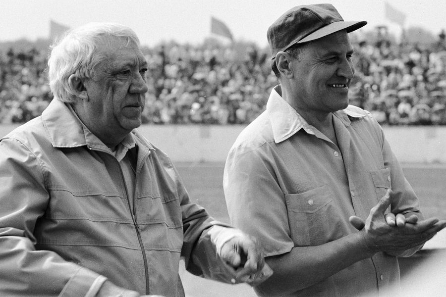 Юрий Никулин и ведущий телевизионной передачи &laquo;В мире животных&raquo; Николай Дроздов, 1987&nbsp;год