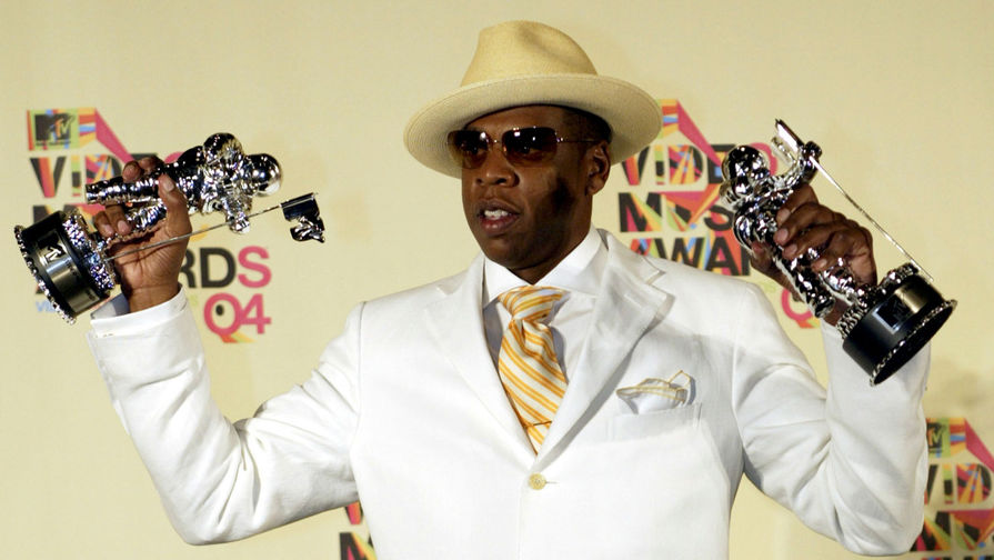 Рэпер Jay-Z с наградами MTV Video Music Awards, 2004 год