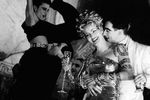 Алан Камминг и Джессика Лэнг в фильме «Тит — правитель Рима» (1999)