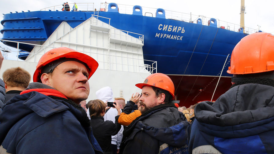 Церемония спуска на&nbsp;воду корпуса первого серийного универсального атомного ледокола ЛК-60Я &laquo;Сибирь&raquo; на&nbsp;Балтийском заводе в&nbsp;Санкт-Петербурге, 22&nbsp;сентября 2017&nbsp;года