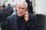 Актер Сергей Гармаш во время церемонии прощания с Олегом Табаковым в МХТ имени Чехова, 15 марта 2018 года