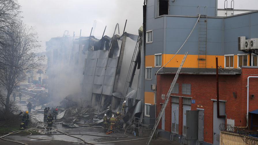 Последствия пожара в&nbsp;гипермаркете &laquo;Лента&raquo; на&nbsp;Набережной Обводного канала в&nbsp;Санкт-Петербурге, 10 ноября 2018 года