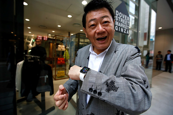 Начало продаж часов Apple Watch в Токио