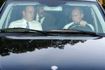 Владимир Путин и князь Монако Альберт II во время автомобильной прогулки по&nbsp;Петергофу, 2007&nbsp;год