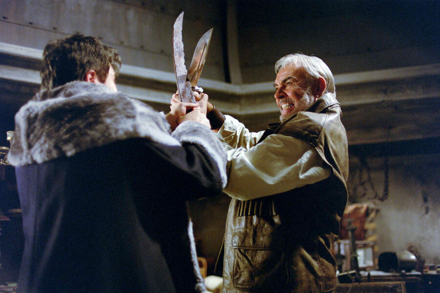 <b>&laquo;Лига выдающихся джентльменов&raquo; (2003)</b>
<br><br>
В&nbsp;сиквеле, которого не случилось, что забавно, должен был сыграть Роджер Мур &mdash; наиболее известный, как и Коннери, благодаря бондиане.