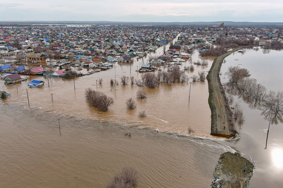 Место прорыва дамбы в&nbsp;микрорайоне Старый город в&nbsp;Орске, 6&nbsp;апреля 2024&nbsp;года 