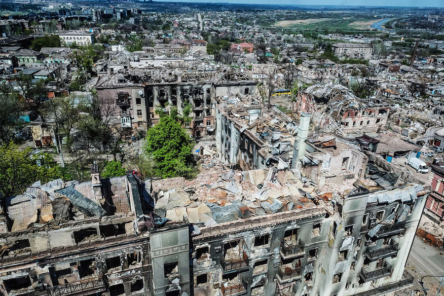 Разрушенные здания на&nbsp;проспекте Мира в&nbsp;центре Мариуполя, 28&nbsp;апреля 2022&nbsp;года