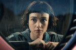 <b>«Чужой: Земля» (Alien: Earth) — 1 сезон, созд. Ной Хоули</b>
<br><br>
<b>Где и когда смотреть:</b> с 12 августа на FX и Hulu
<br><br>
Сериальный спин-офф хоррор-франшизы «Чужой», действие которого разворачивается за два года до событий оригинального фильма Ридли Скотта с Сигурни Уивер в главной роли. У руля проекта стоит шоураннер сериалов «Фарго» и «Легион» Ной Хоули, в актерский состав вошли Сидни Чендлер («Не беспокойся, дорогая», «Шугар»), Алекс Лоутер («Конец ***го мира»), и Тимоти Олифант («Крик 2», «Дэдвуд»).