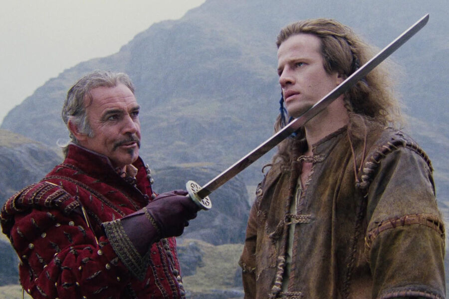 <b>«Горец» (Highlander), реж. Рассел Малкэхи</b>
<br><br>
<b>Где и когда смотреть:</b> в&nbsp;кино — с&nbsp;2 октября
<br><br>
4K-реставрация легендарного приключенческого фэнтези Рассела Малкэхи с&nbsp;песнями группы Queen.
