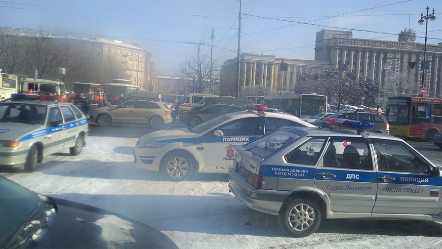 Ситуация у&nbsp;станции метро «Московская» в&nbsp;Санкт-Петербурге, 21 февраля 2018 года