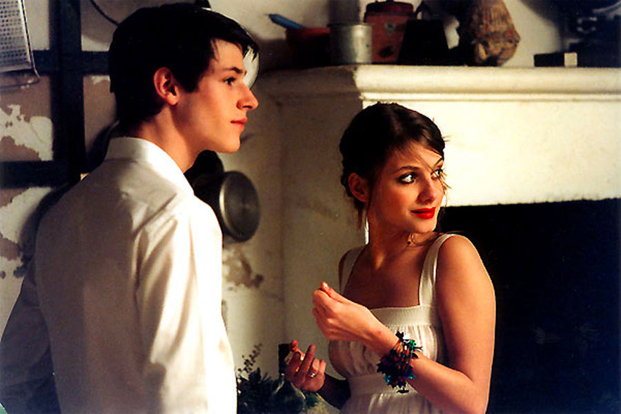Кадр из&nbsp;фильма «Последний день», 2004&nbsp;год