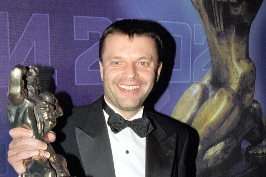 Автор и ведущий программы &laquo;Намедни&raquo; Леонид Парфенов на&nbsp;церемонии вручения 8-й Национальной телевизионной премии &laquo;ТЭФИ-2002&raquo;