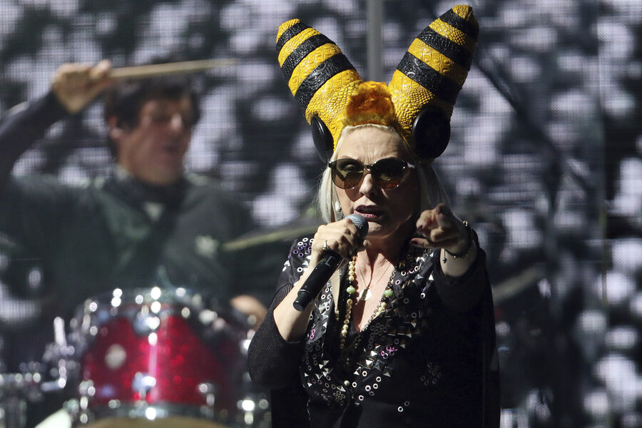 Солистка группы Blondie Дебби Харри во время тура Blondie & Garbage: The Rage and Rapture в&nbsp;амфитеатре Chastain Park в&nbsp;Атланте, США, 6&nbsp;августа 2017&nbsp;года