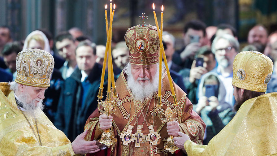 Патриарх Московский и всея Руси Кирилл во время церемонии освящения собора Воскресения Христова&nbsp;- главного храма Вооруженных сил РФ, 14 июня 2020 года