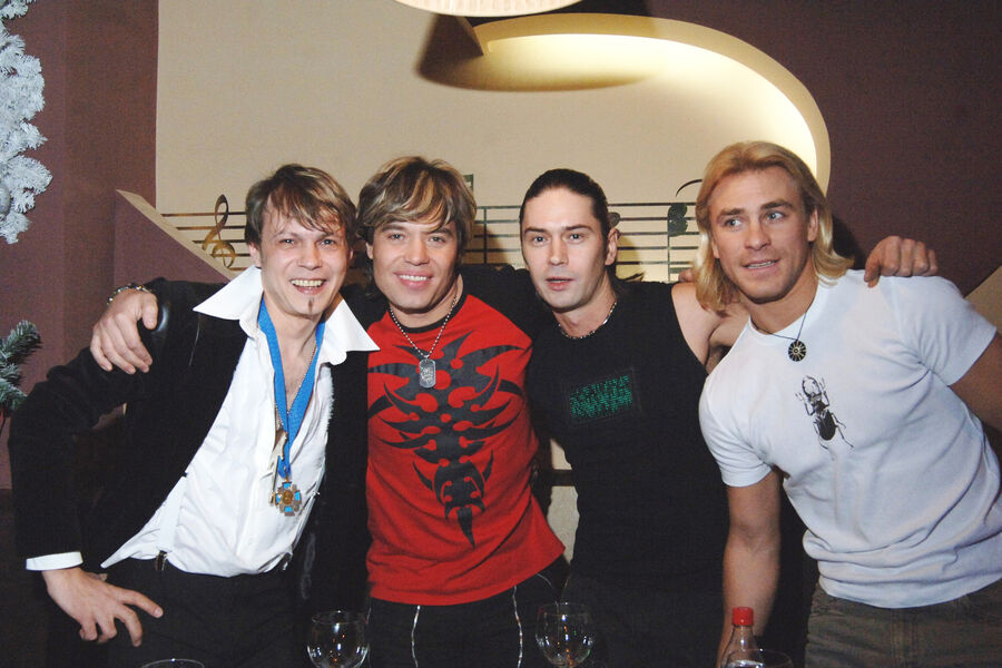 Группа &laquo;На-На&raquo; Владимир Левкин, Вячеслав Жеребкин, Владимир Политов, Павел Соколов 