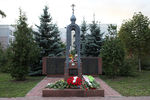 <b>Каширское шоссе, 3 сентября 2014 года. </b>
Оба подсудимых только частично признали свою вину. Так, Деккушев не отрицал, что участвовал в закупке компонентов для изготовления взрывчатки и перевозил уже готовый гексоген. Однако он опроверг свои показания, которые дал во время следствия. Деккушев утверждал, что не знал, что теракт был направлен против людей, и выступал за то, чтобы взорвать какой-нибудь технический объект, например мост. В свою очередь, Крымшамхалов заявил, что не имеет отношения к взрыву в Москве, и подтвердил свою причастность к подготовке теракта в Волгодонске.