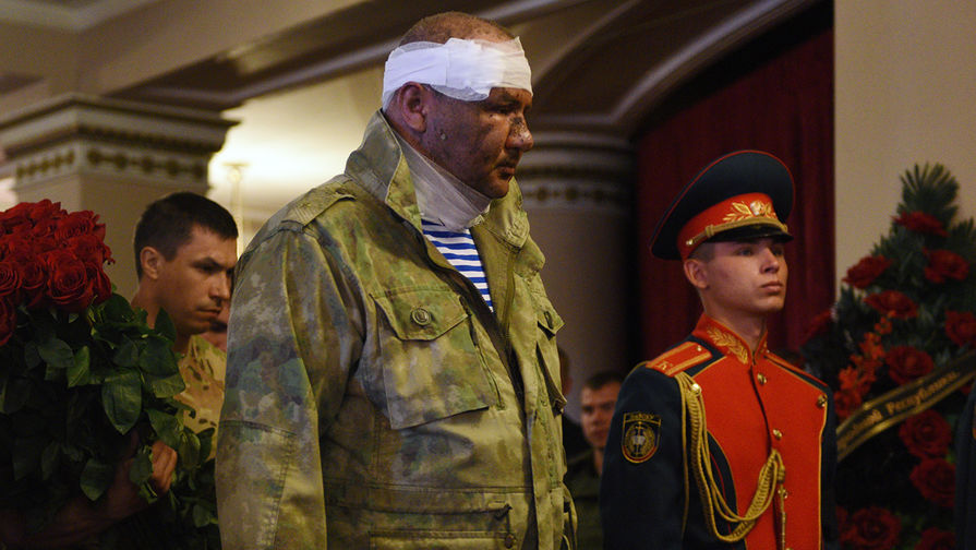 Заместитель председателя Совета министров ДНР, министр доходов и сборов Александр Тимофеев на церемонии прощания с главой ДНР Александром Захарченко в Донецке, 2 сентября 2018 года