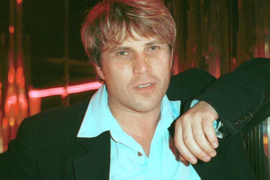 Эстрадный певец Алексей Глызин, 1998&nbsp;год