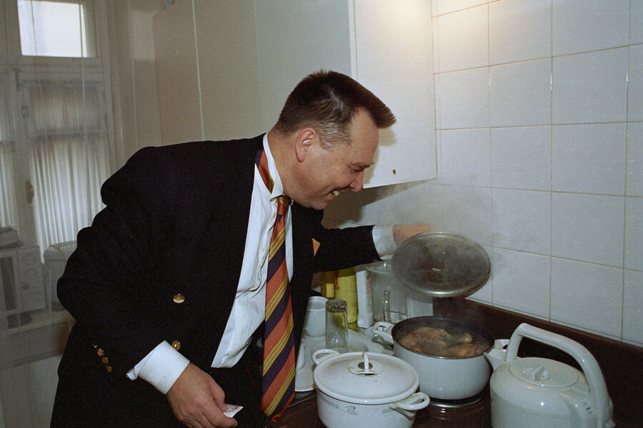 Вячеслав Зайцев у&nbsp;себя на&nbsp;кухне, 1994&nbsp;год